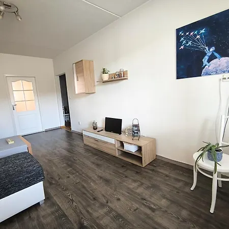 Apartmán Vzdusny V Centru Hluboke Nad Vltavou *