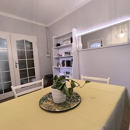 Apartmán Vzdusny V Centru Hluboke Nad Vltavou