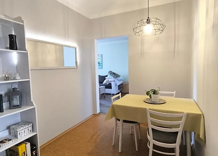 Apartment Vzdusny V Centru Hluboke Nad Vltavou